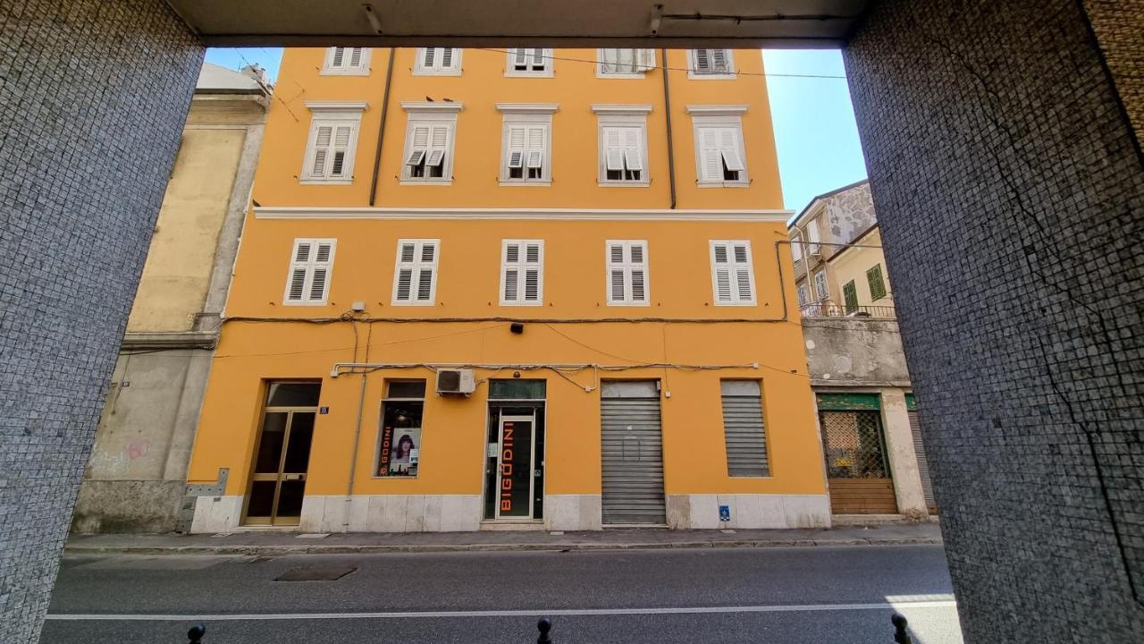 Apartmán Ex Lavatoio 3 Terst Exteriér fotografie